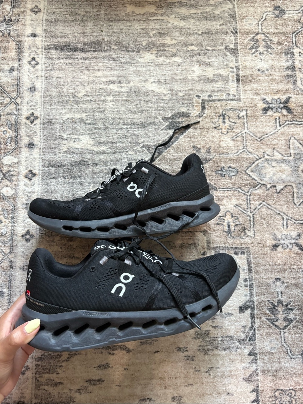Women's On Cloudsurfer 2 Road Running Shoes size 11 black